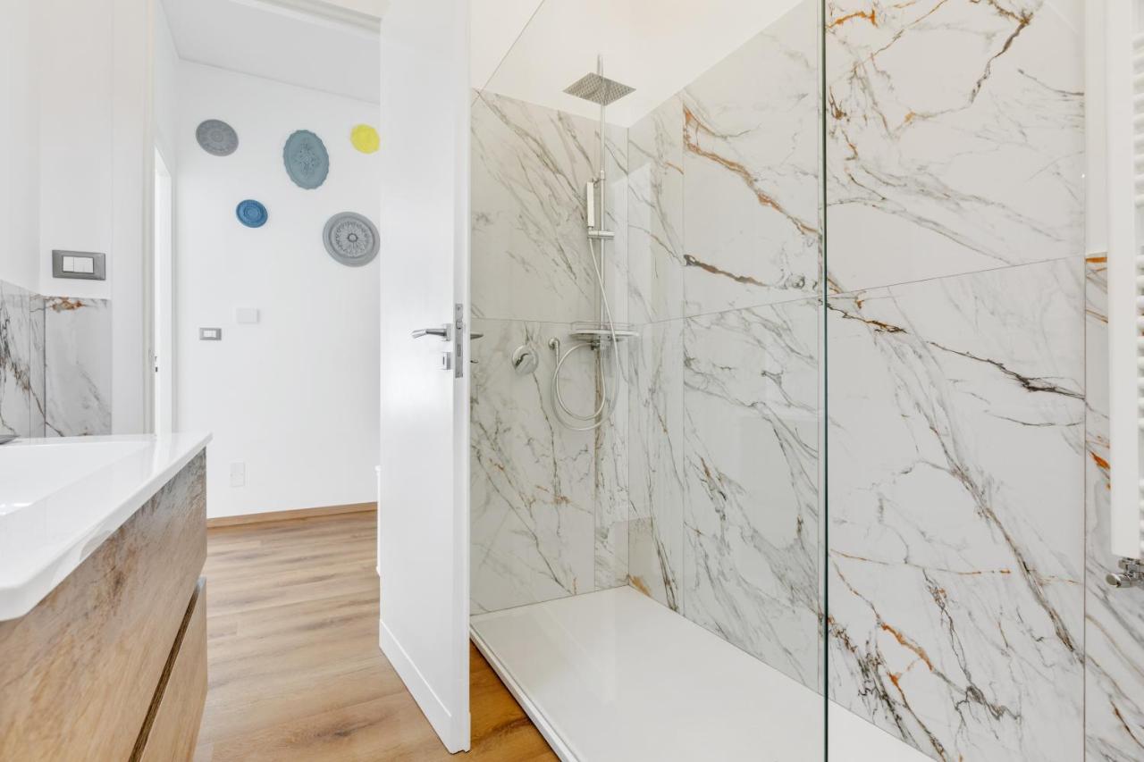 Residenza Dei Poeti - Roomy And Modern Flat Palermo Luaran gambar